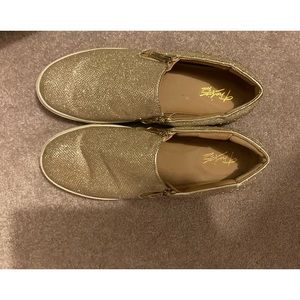 Golden Twinkling Shoes — Women's Size 8